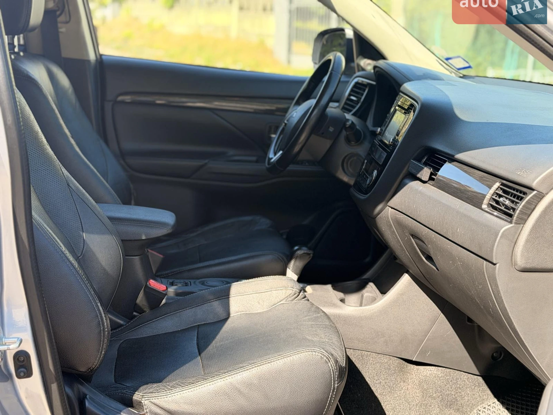 2015 Mitsubishi Outlander - мініатюра 10