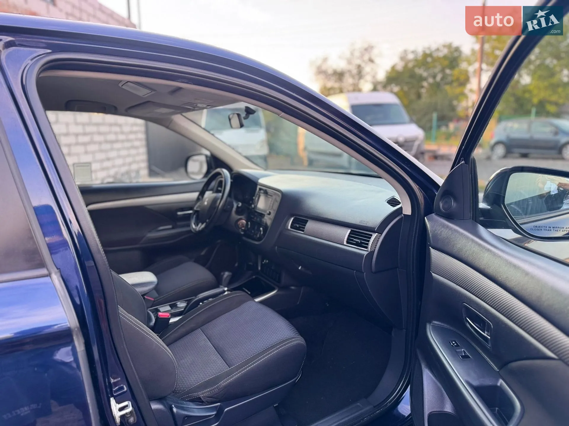 2016 Mitsubishi Outlander - мініатюра 25