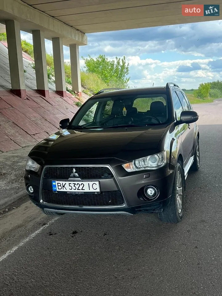 2011 Mitsubishi Outlander - мініатюра 36