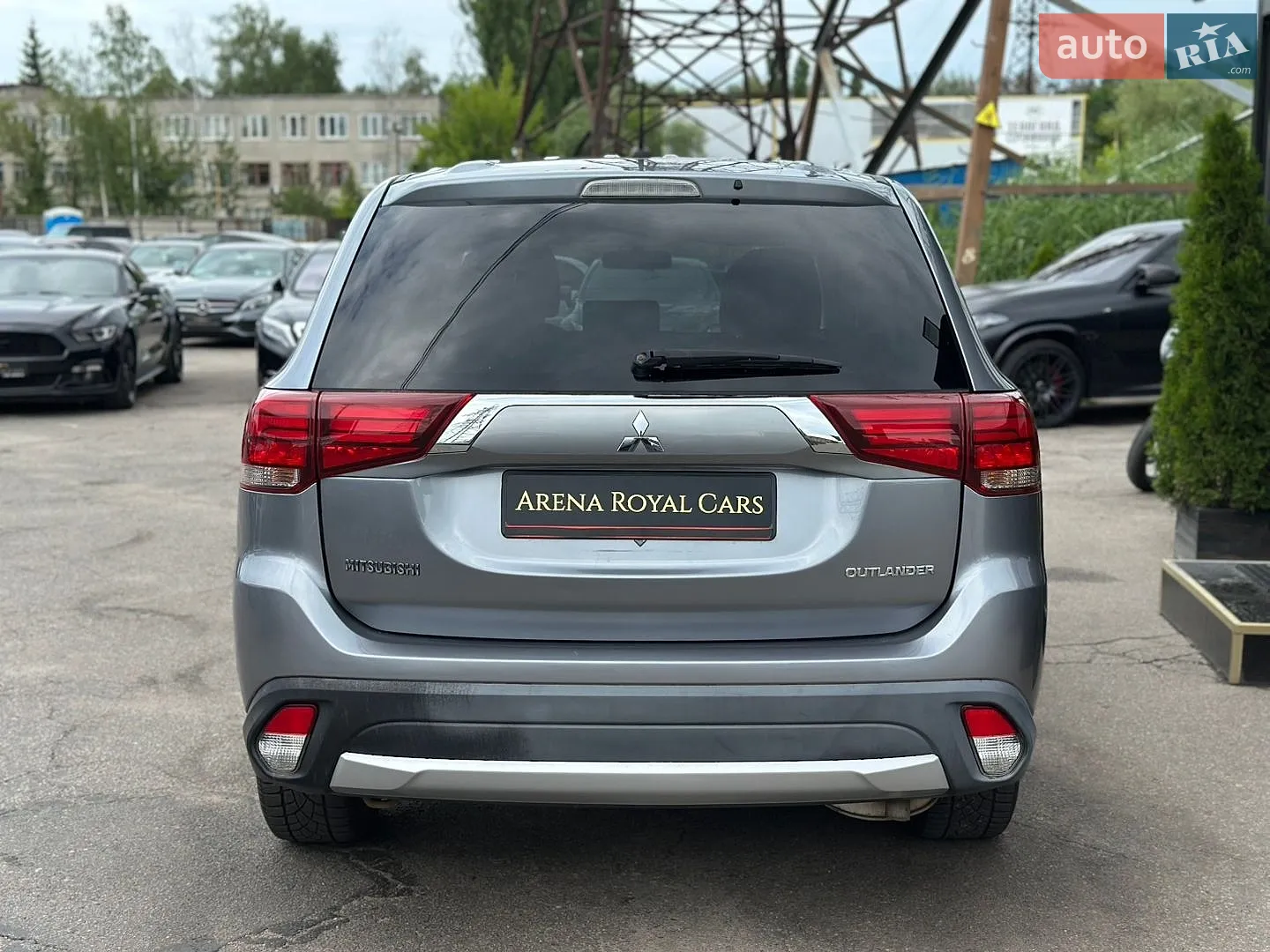 2016 Mitsubishi Outlander - мініатюра 11