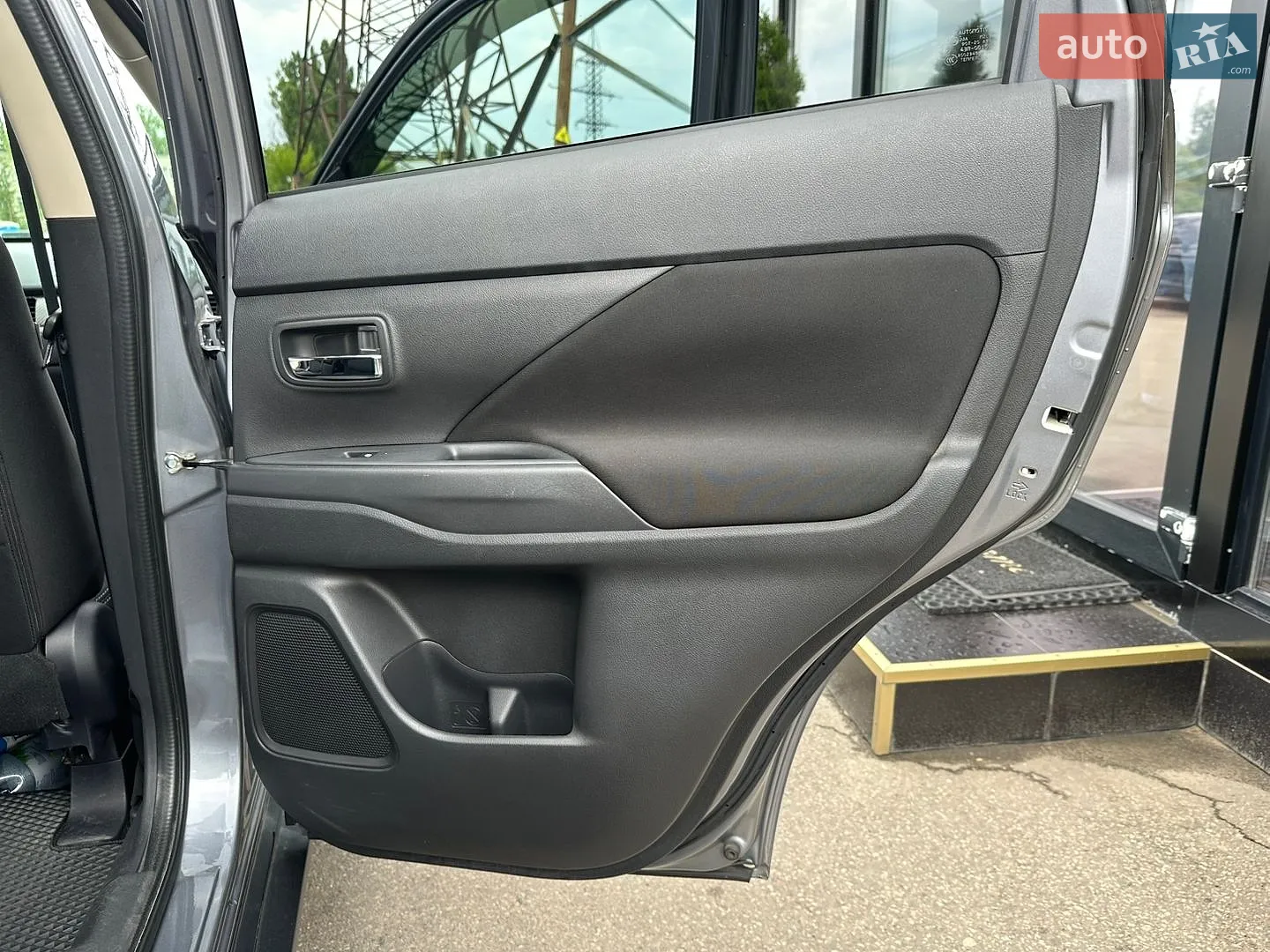 2016 Mitsubishi Outlander - мініатюра 21