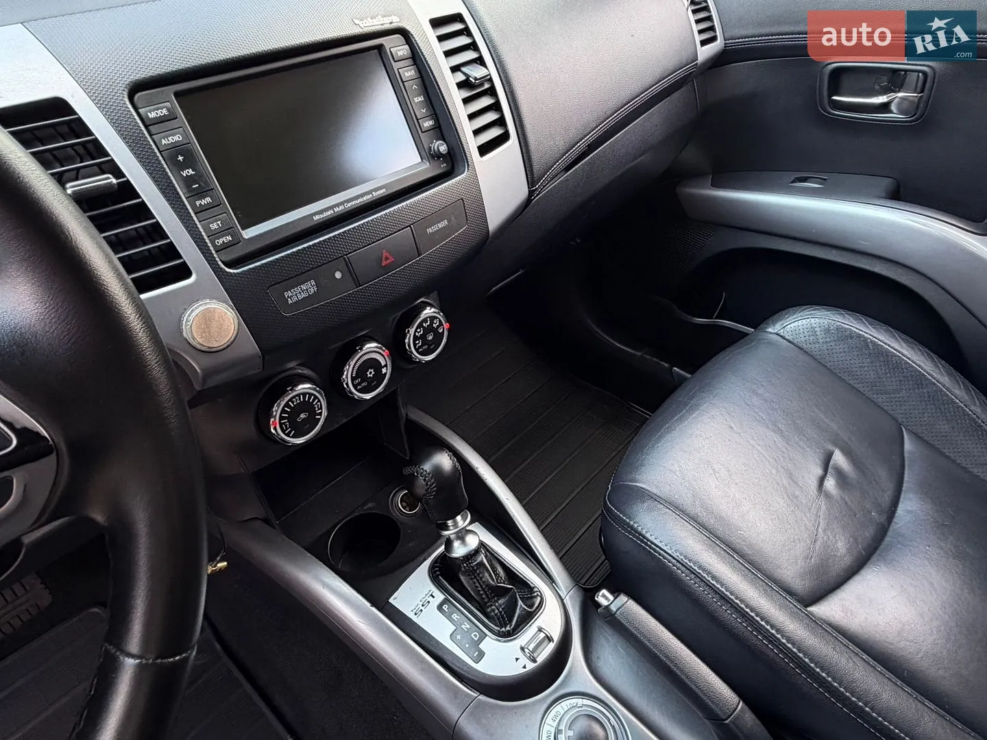 2010 Mitsubishi Outlander - мініатюра 26