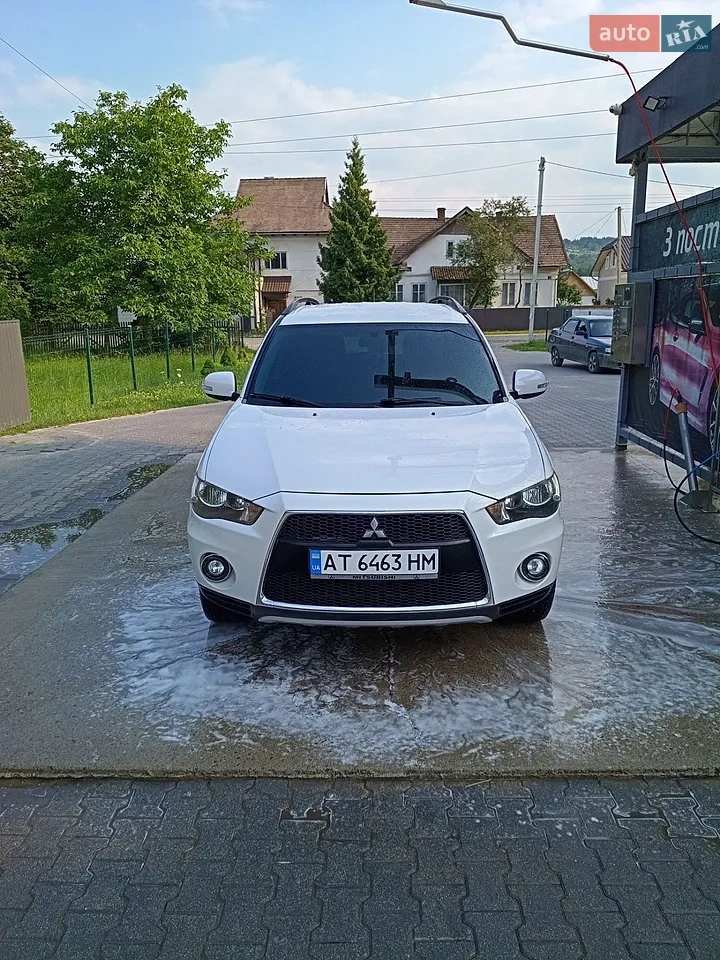 2010 Mitsubishi Outlander - мініатюра 24