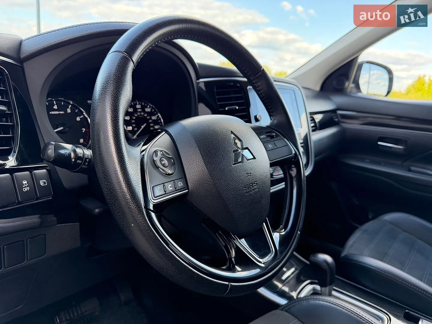 2019 Mitsubishi Outlander - мініатюра 17