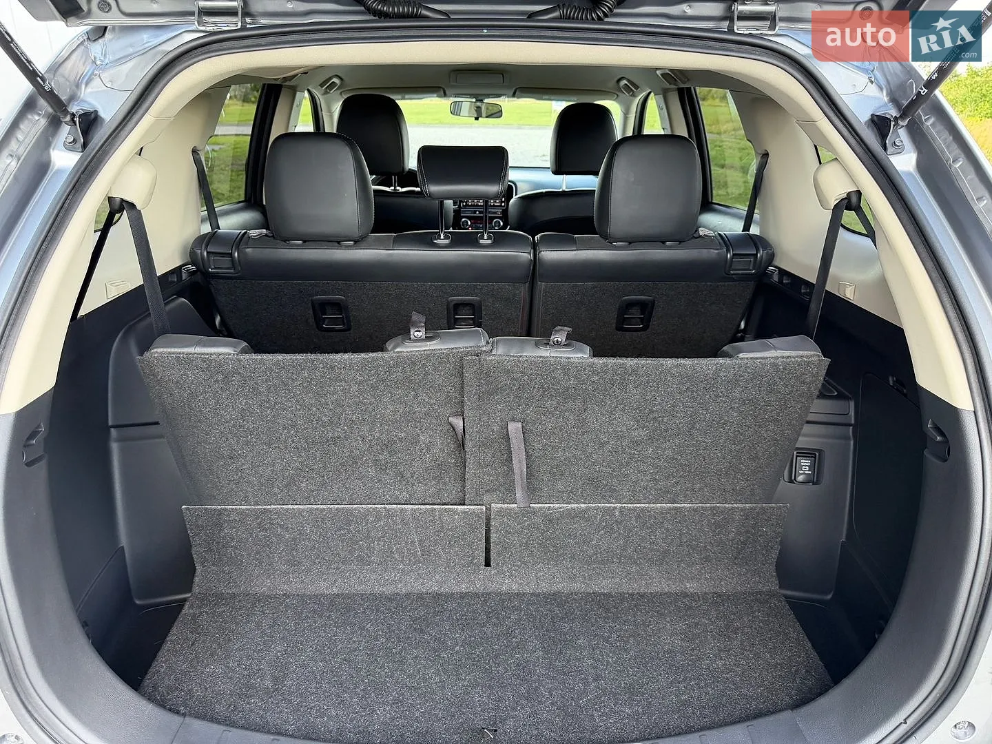 2019 Mitsubishi Outlander - мініатюра 27