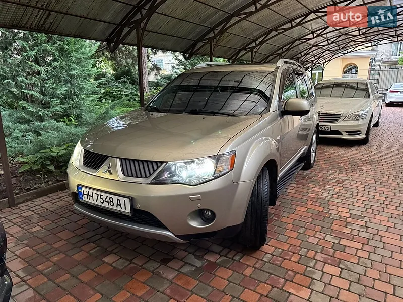 Mitsubishi Outlander