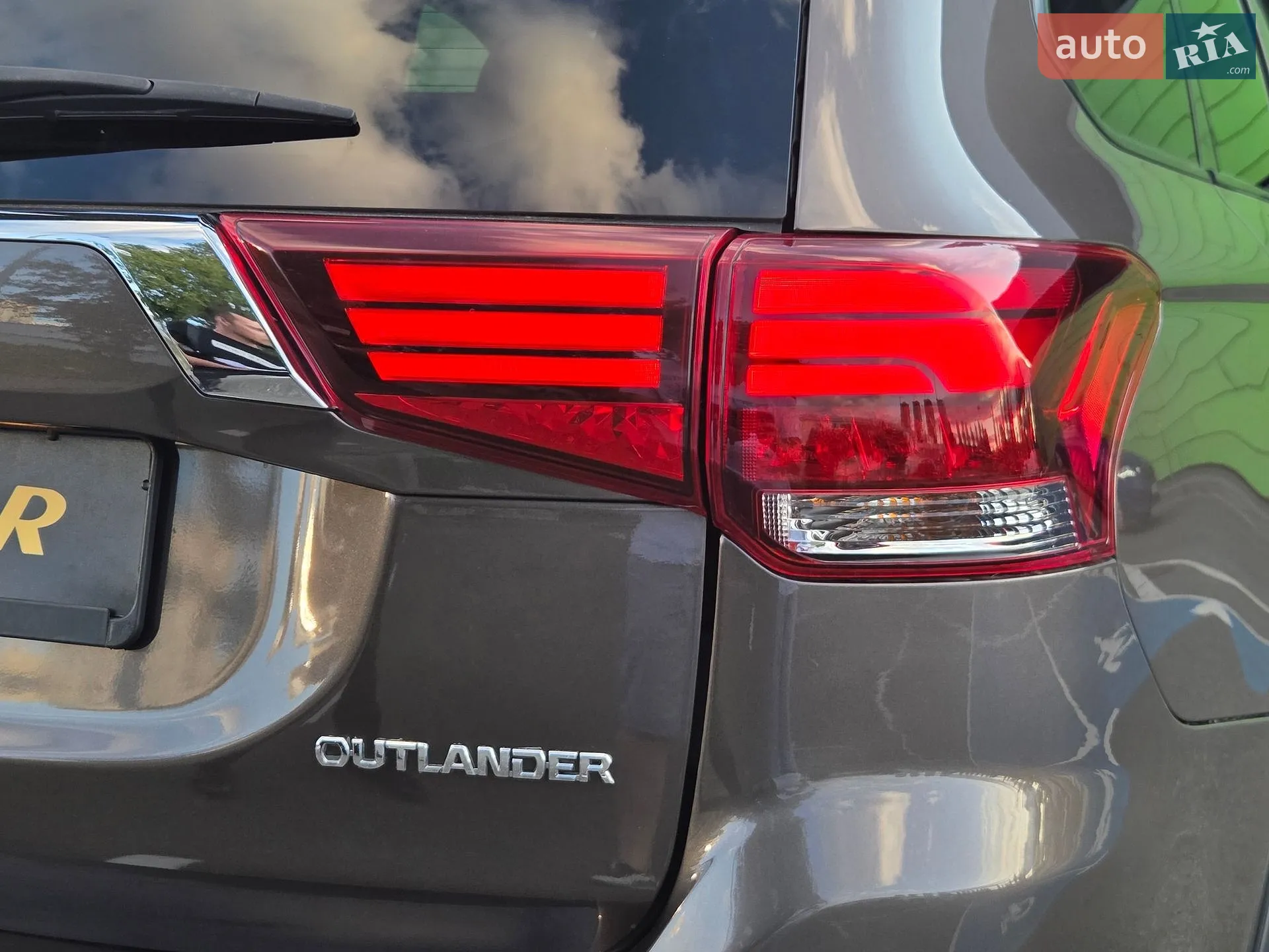 2021 Mitsubishi Outlander - мініатюра 48