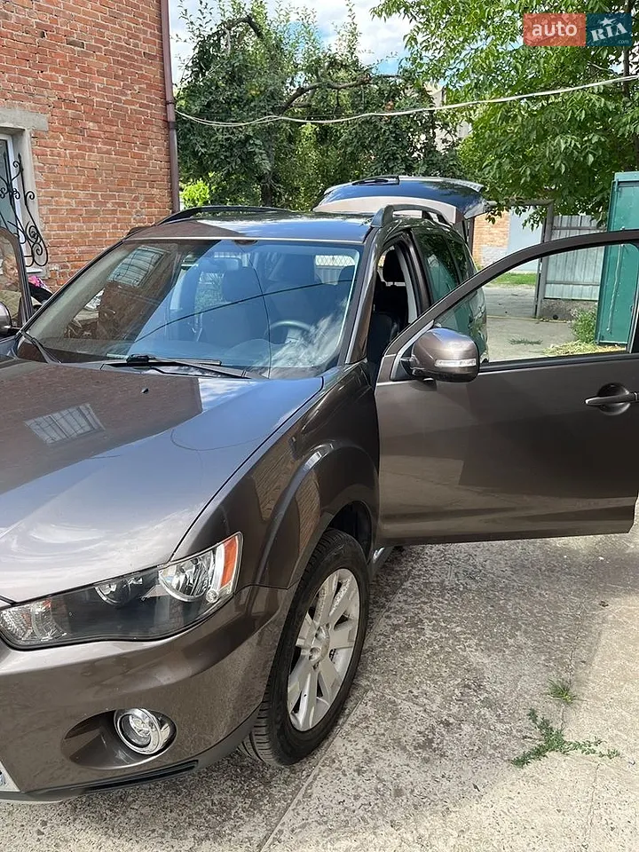2012 Mitsubishi Outlander - мініатюра 23
