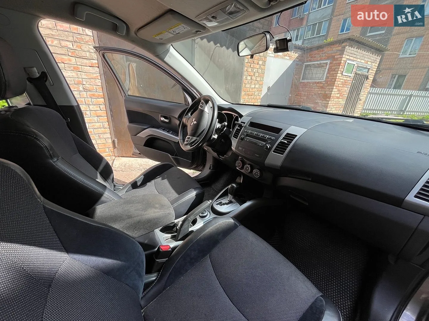 2011 Mitsubishi Outlander - мініатюра 10