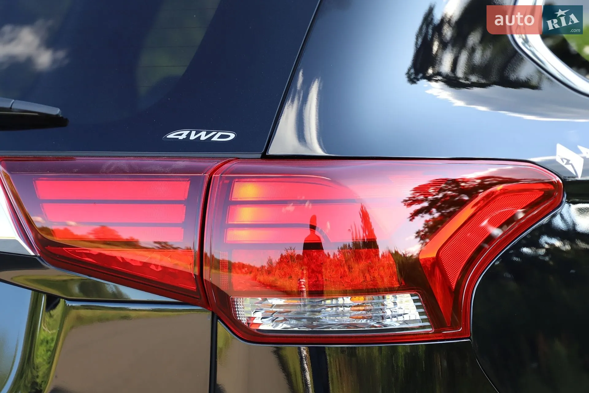 2016 Mitsubishi Outlander - мініатюра 14