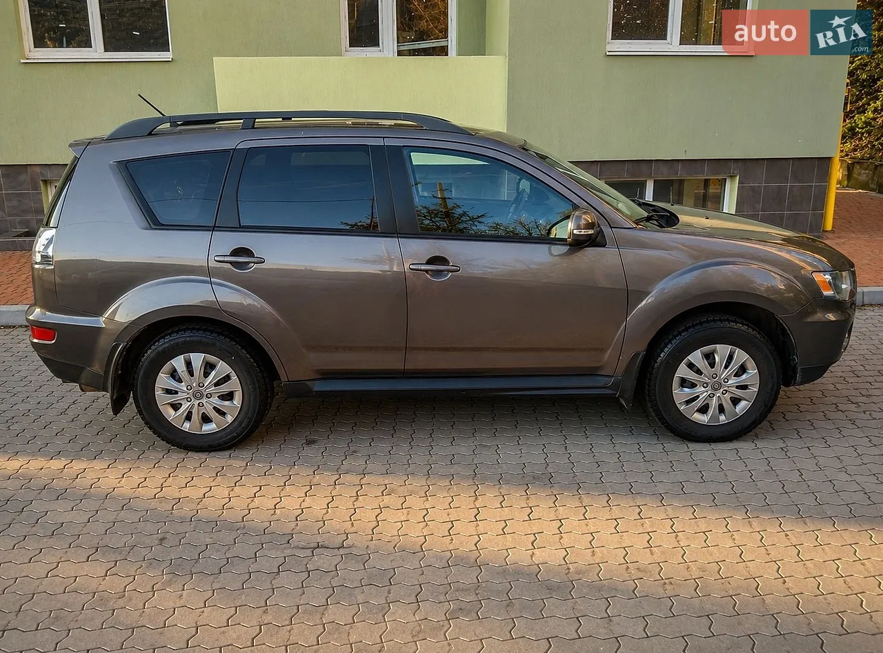 2011 Mitsubishi Outlander - мініатюра 33