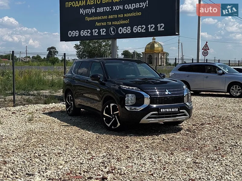 Mitsubishi Outlander 2024