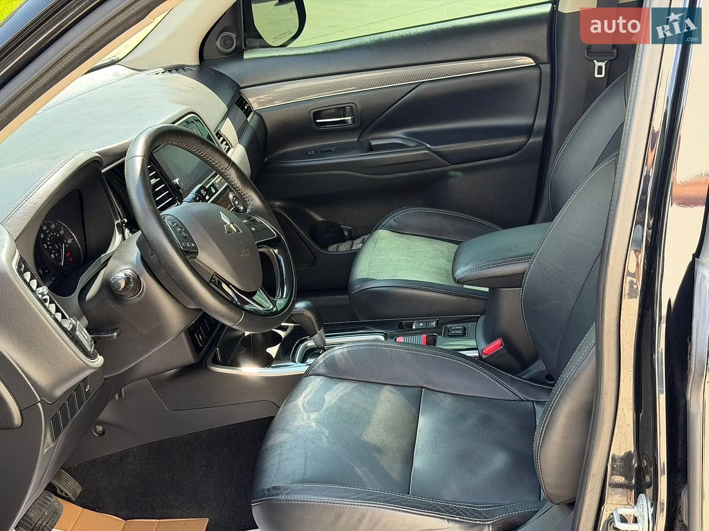 2019 Mitsubishi Outlander - мініатюра 19