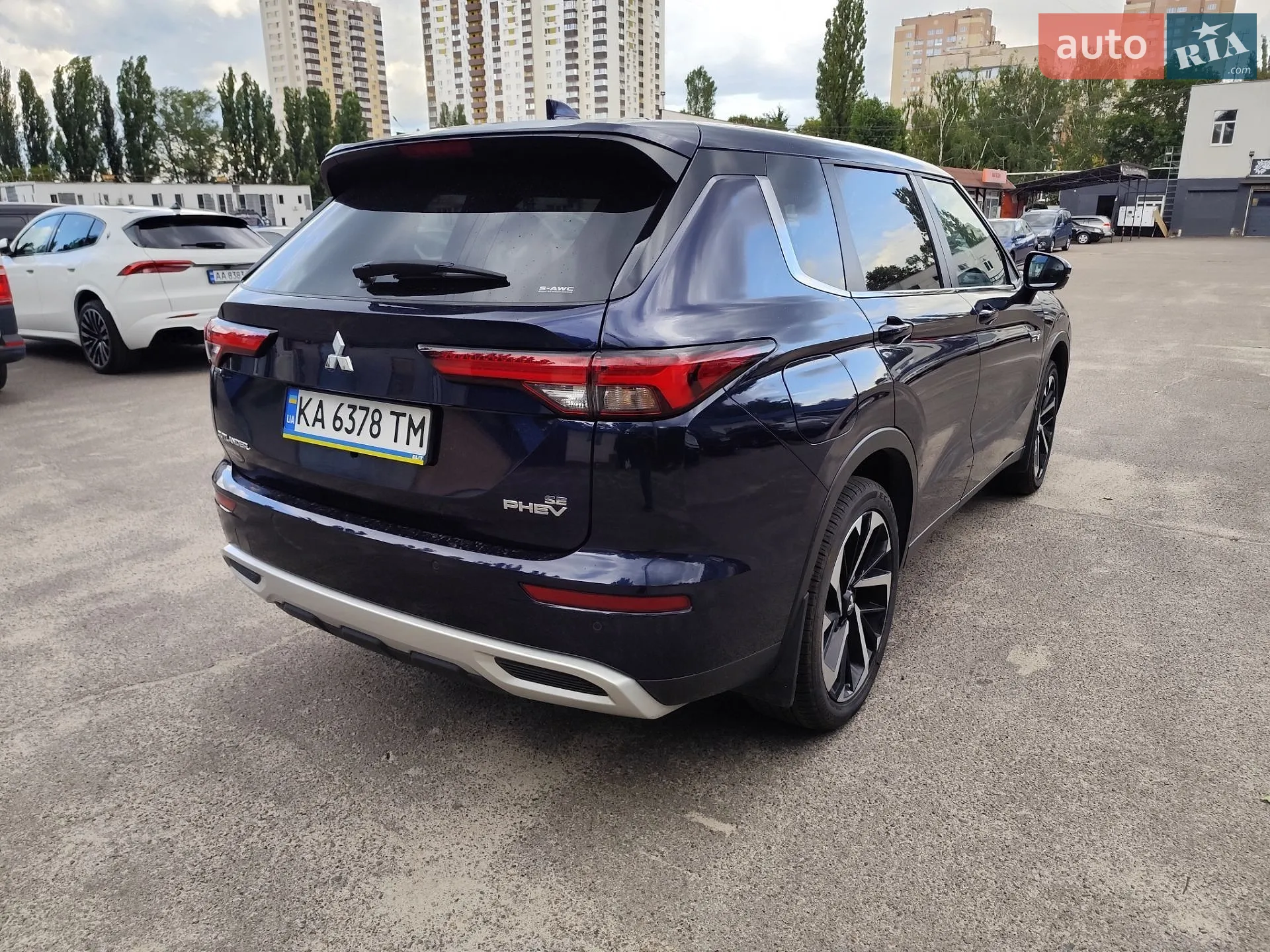 2025 Mitsubishi Outlander - мініатюра 2