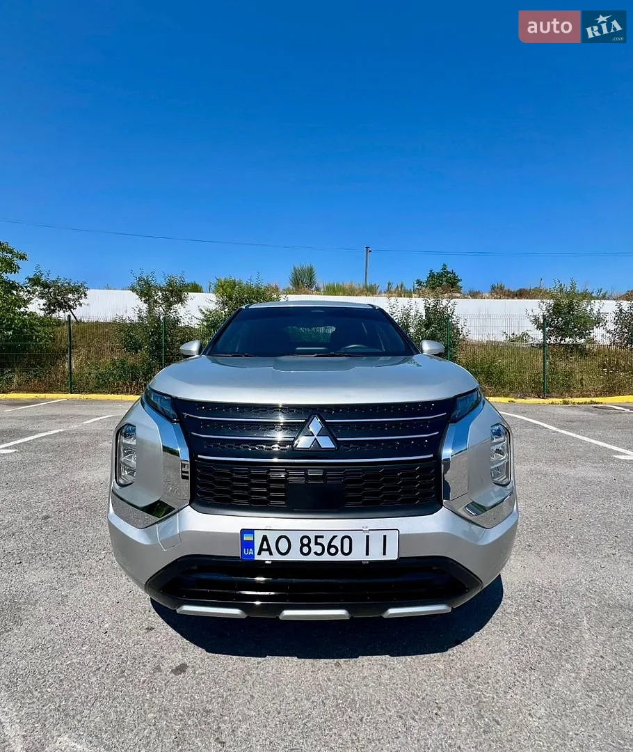 2022 Mitsubishi Outlander - мініатюра 7