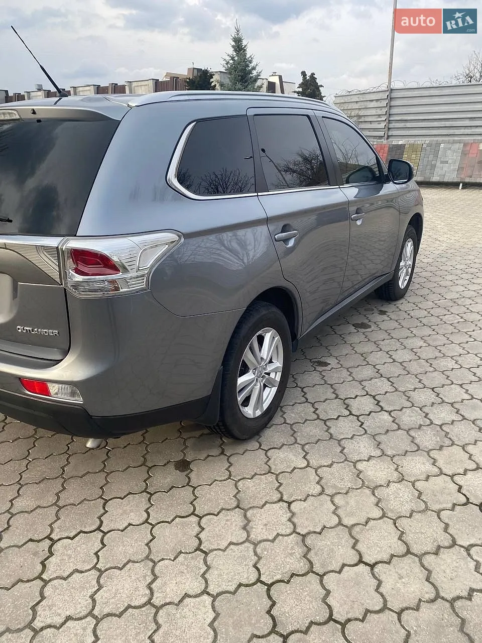 2014 Mitsubishi Outlander - мініатюра 7