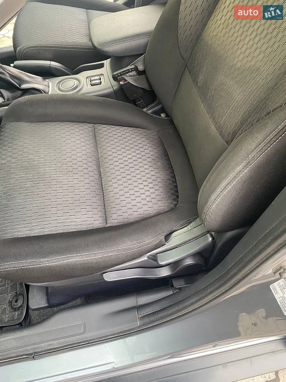 2014 Mitsubishi Outlander - мініатюра 12