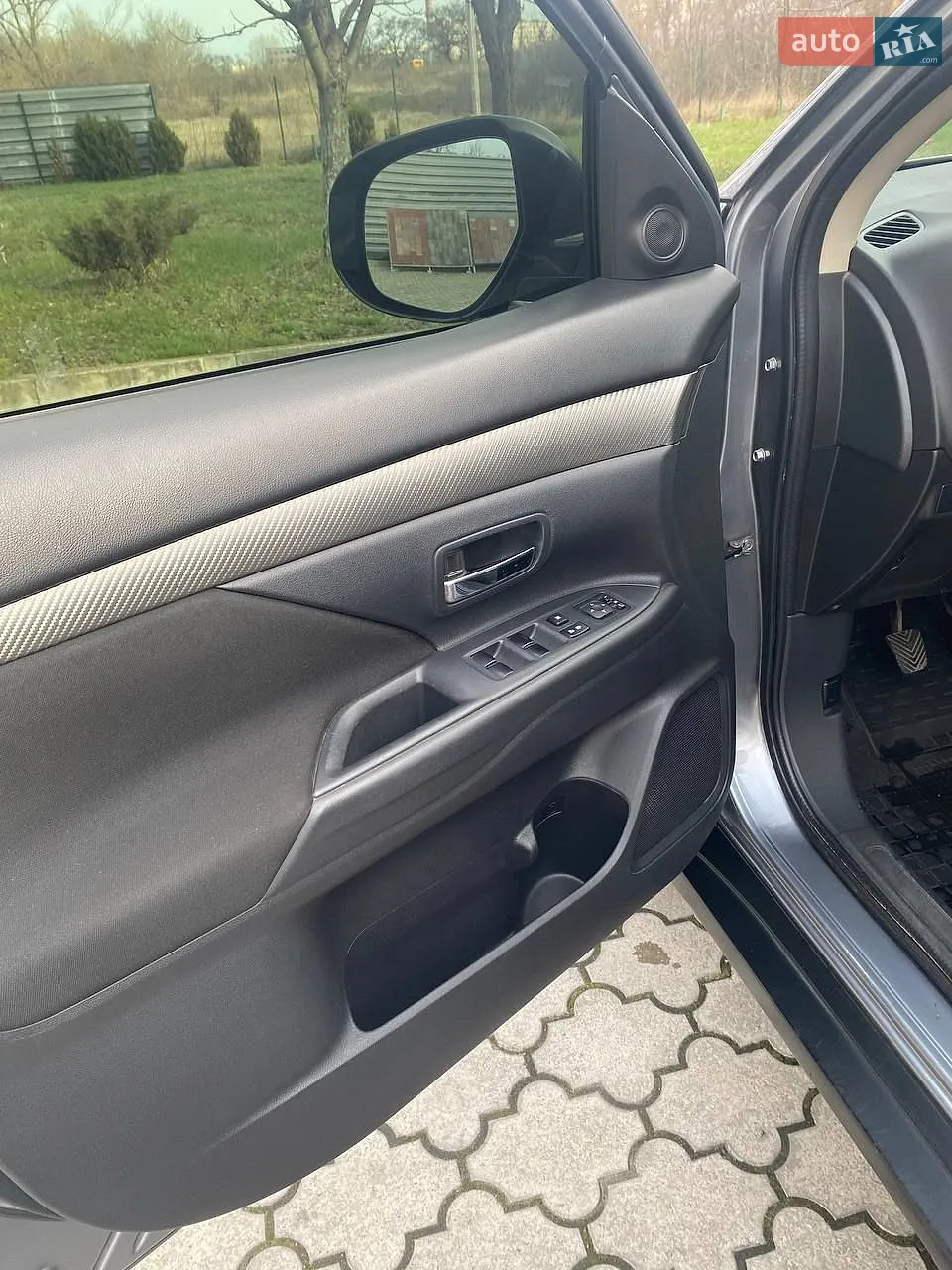 2014 Mitsubishi Outlander - мініатюра 10