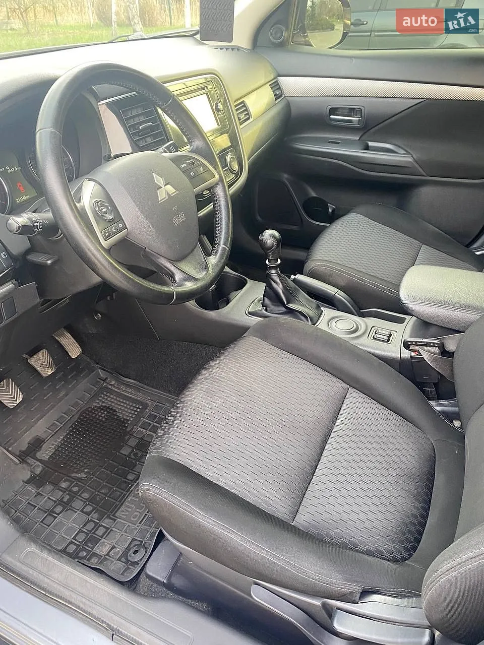 2014 Mitsubishi Outlander - мініатюра 11