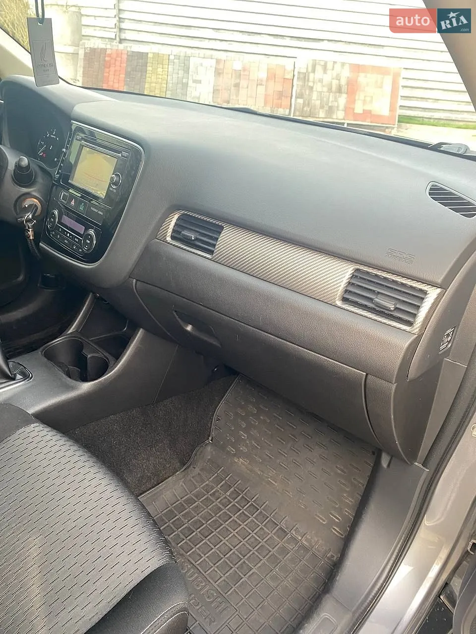 2014 Mitsubishi Outlander - мініатюра 14