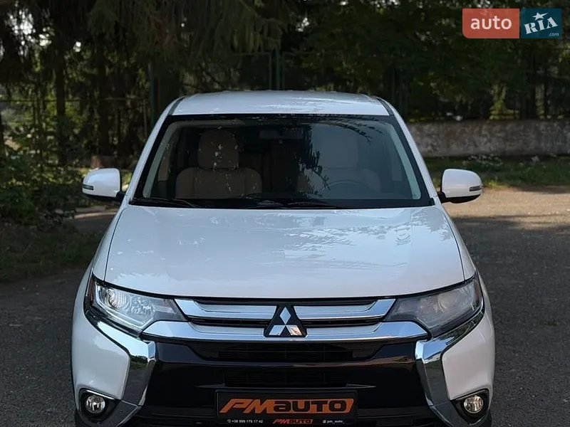 Mitsubishi Outlander 2015