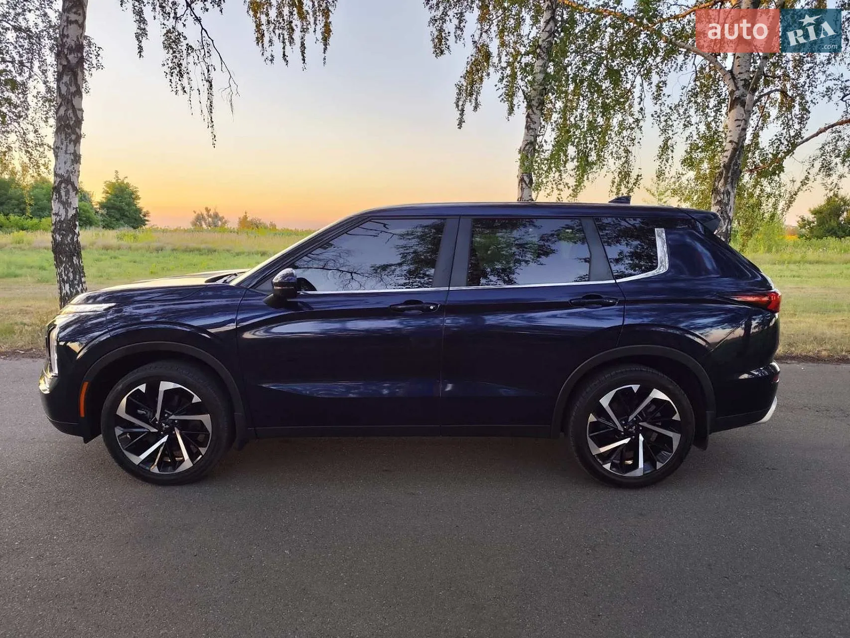 2023 Mitsubishi Outlander - мініатюра 19