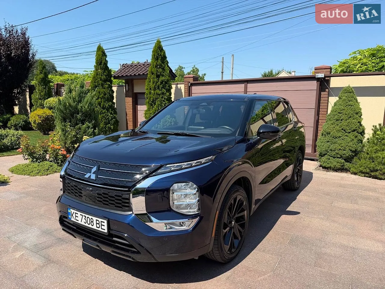 2022 Mitsubishi Outlander - мініатюра 2