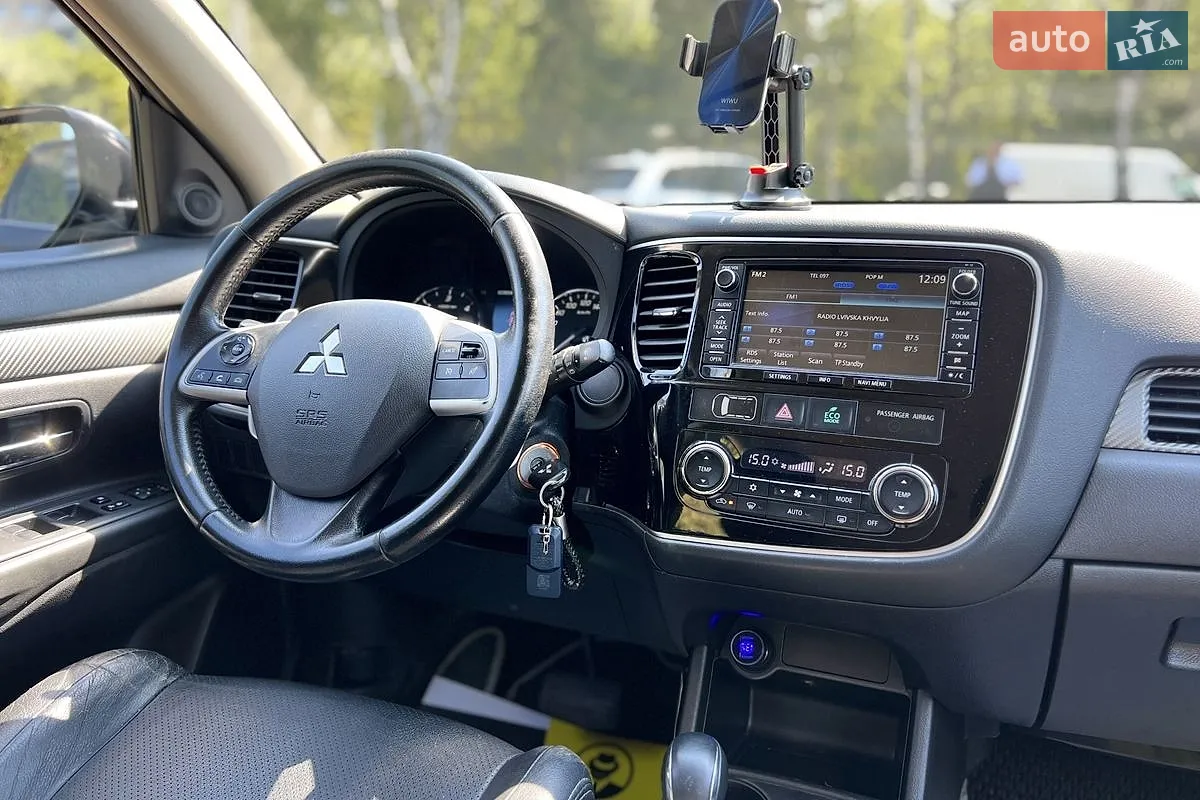 2012 Mitsubishi Outlander - мініатюра 11