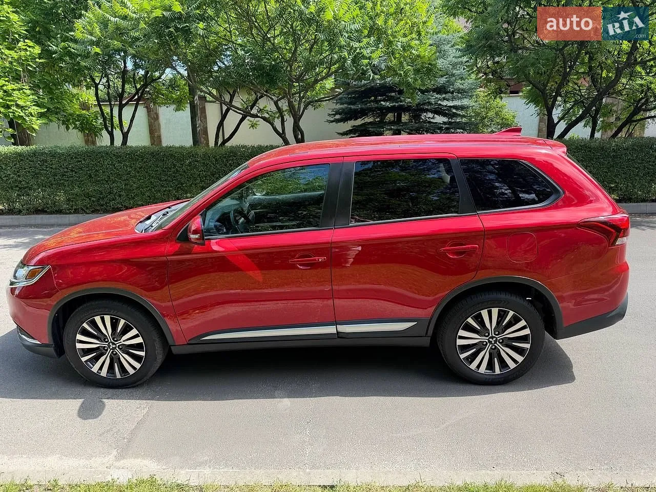 2018 Mitsubishi Outlander - мініатюра 17