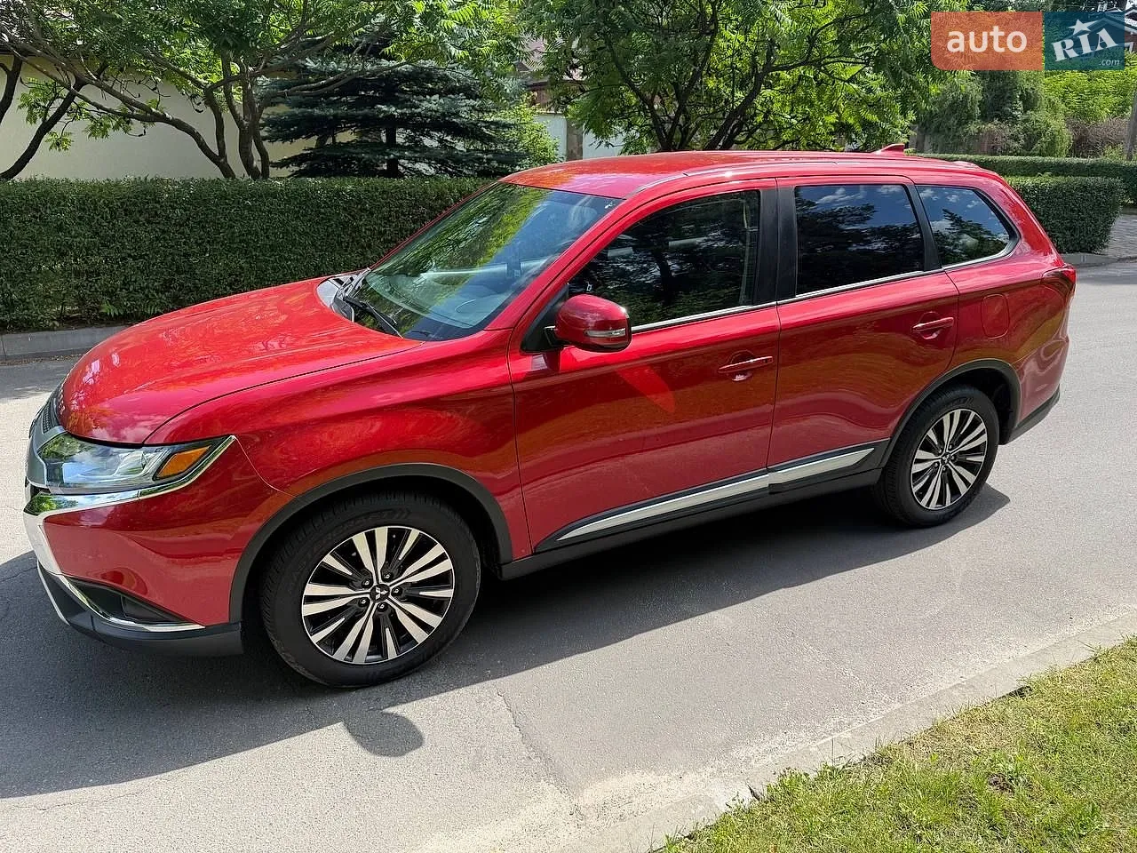 2018 Mitsubishi Outlander - мініатюра 18