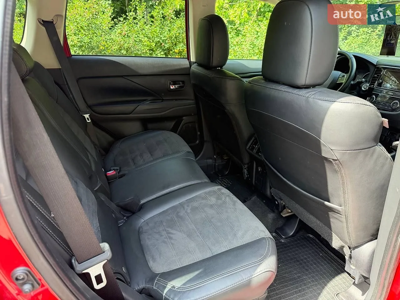 2018 Mitsubishi Outlander - мініатюра 26