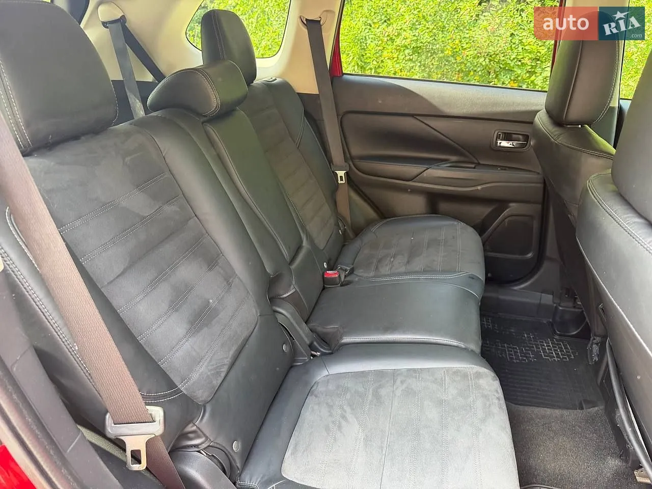 2018 Mitsubishi Outlander - мініатюра 28