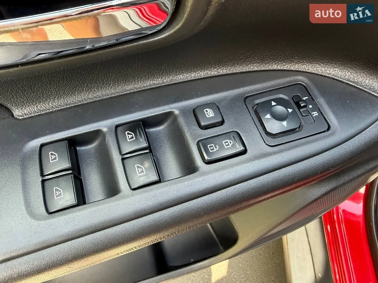 2018 Mitsubishi Outlander - мініатюра 37