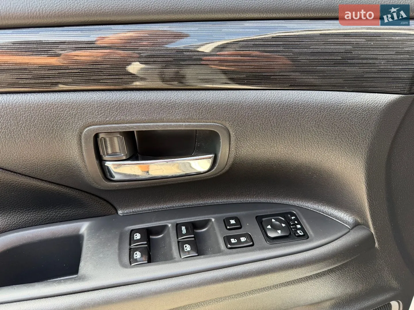 2016 Mitsubishi Outlander - мініатюра 34