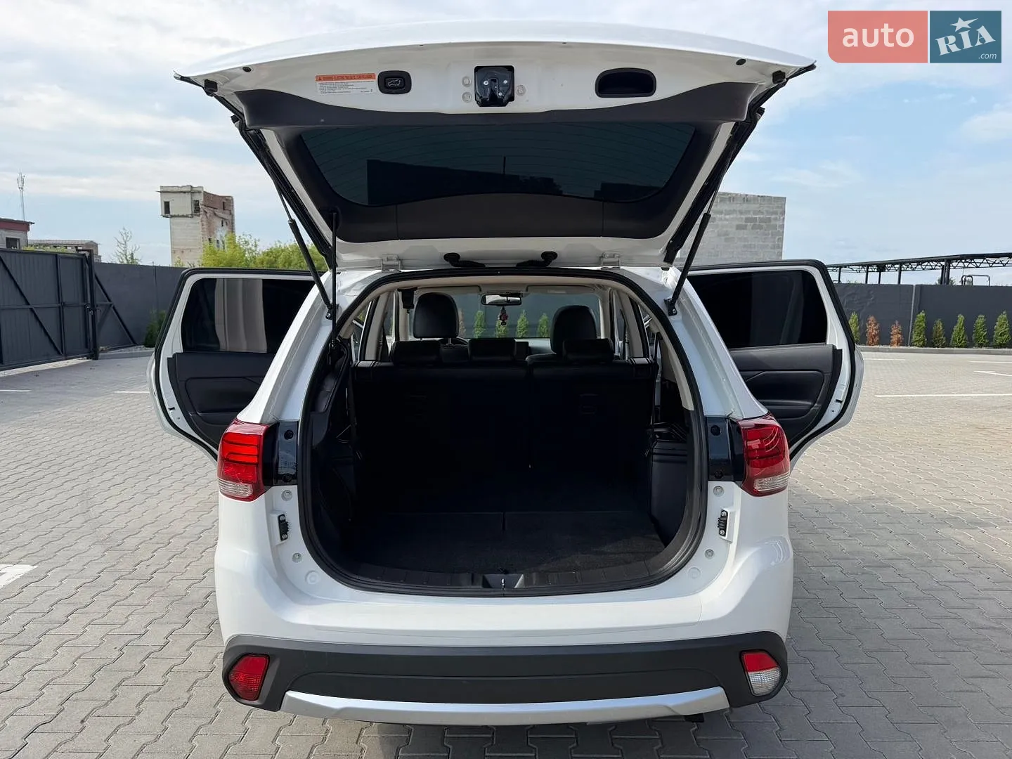 2016 Mitsubishi Outlander - мініатюра 75