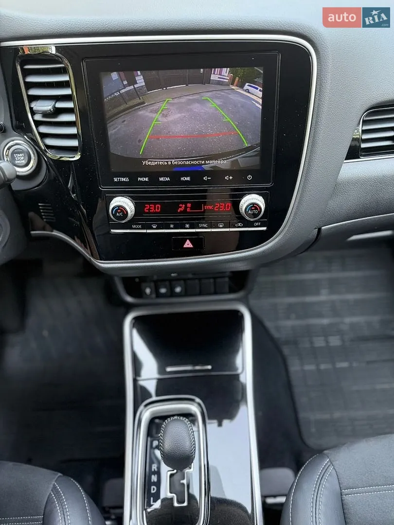 2021 Mitsubishi Outlander - мініатюра 11