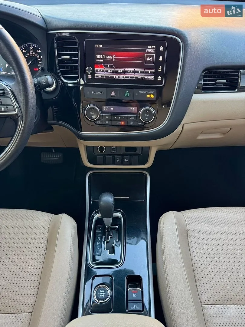 2018 Mitsubishi Outlander - мініатюра 20