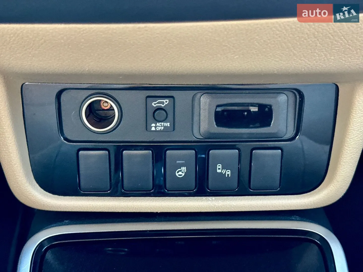2018 Mitsubishi Outlander - мініатюра 23