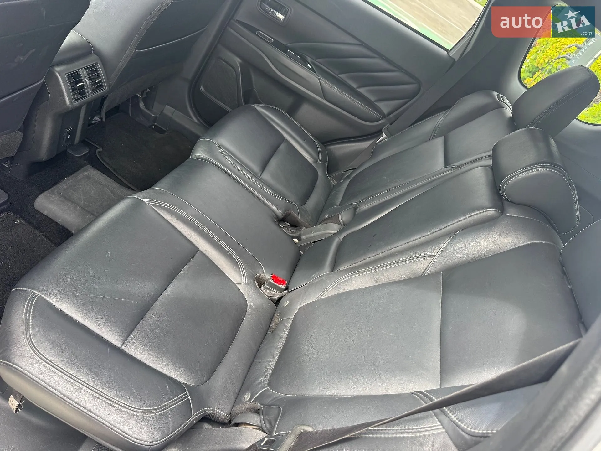 2021 Mitsubishi Outlander - мініатюра 13