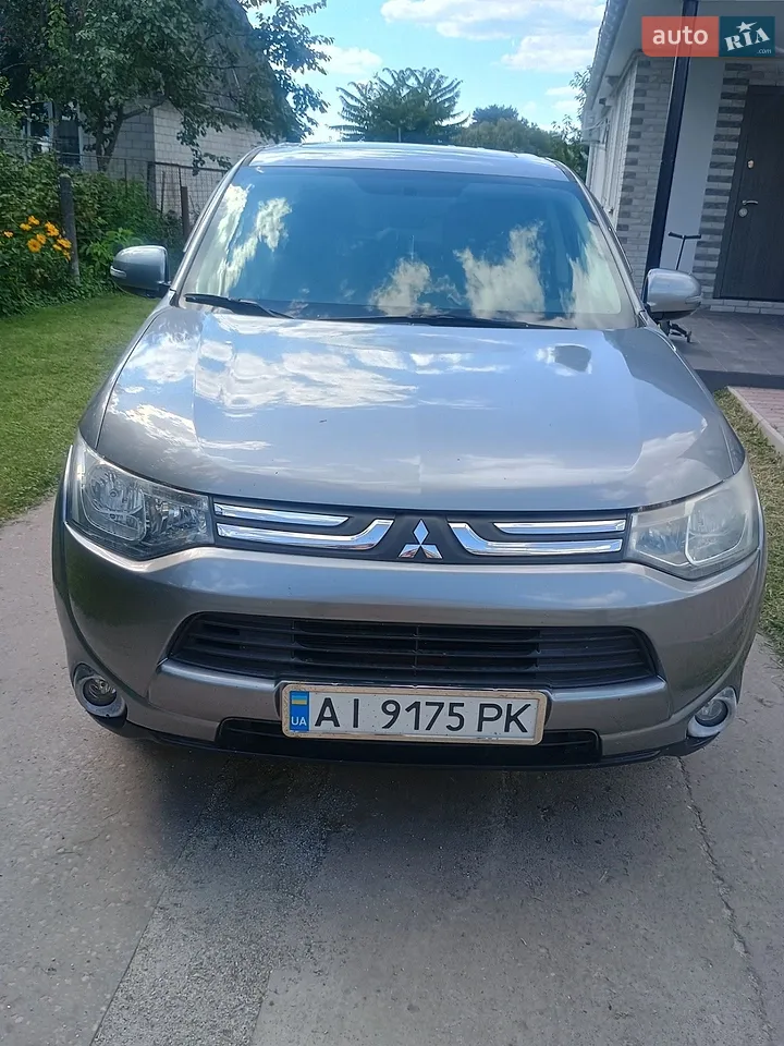 2012 Mitsubishi Outlander - мініатюра 7