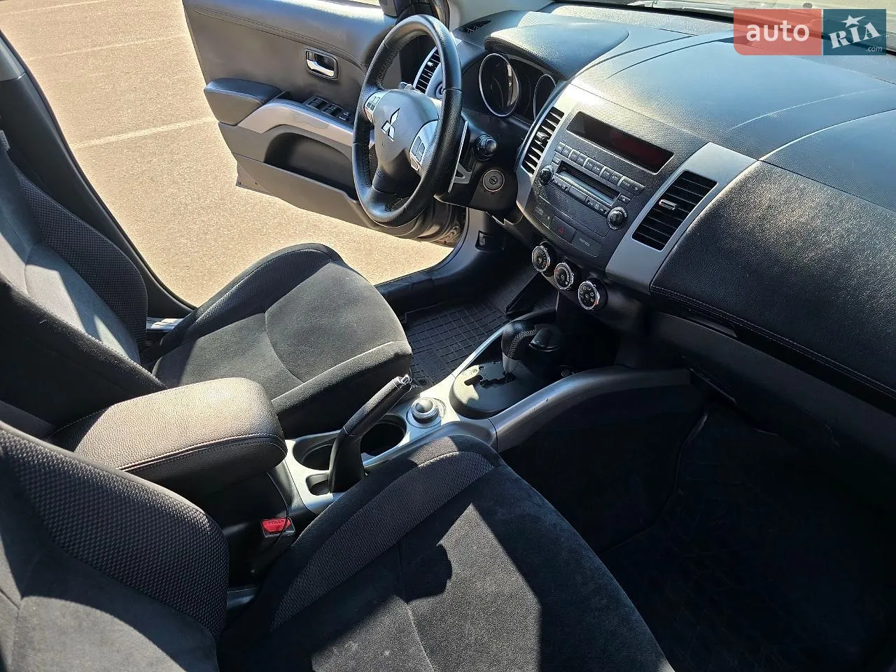 2012 Mitsubishi Outlander - мініатюра 11
