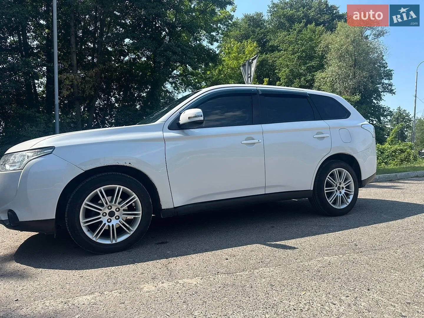 2013 Mitsubishi Outlander - мініатюра 10