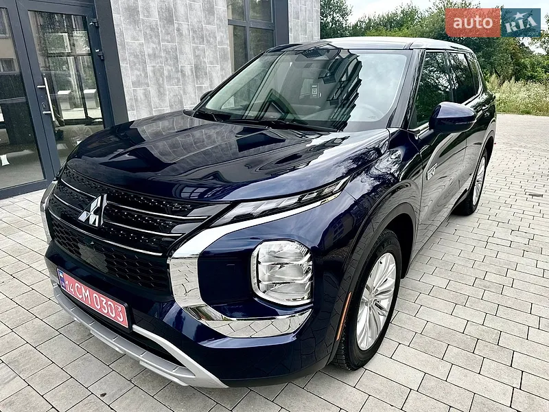 Mitsubishi Outlander 2024