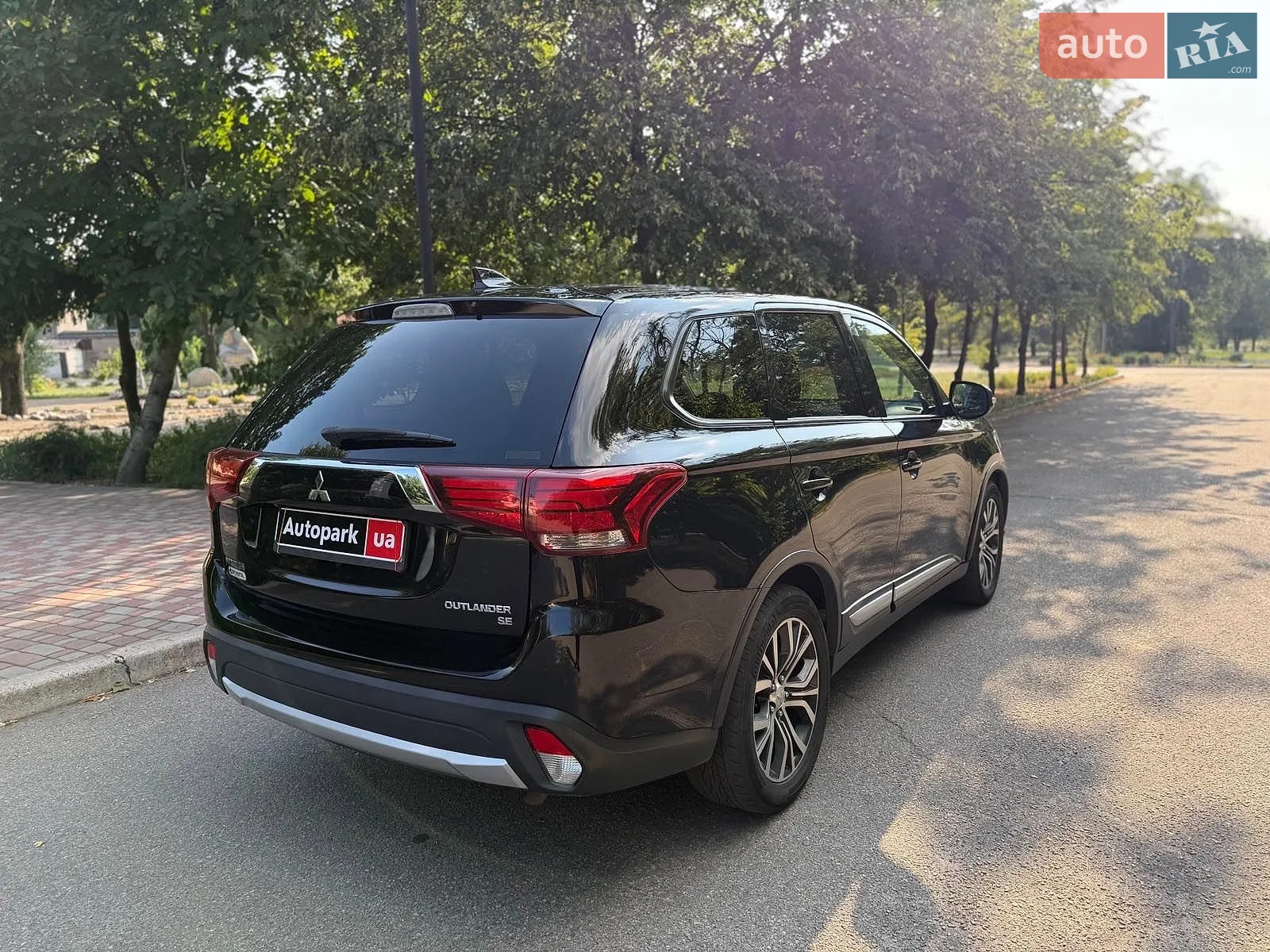 2017 Mitsubishi Outlander - мініатюра 5