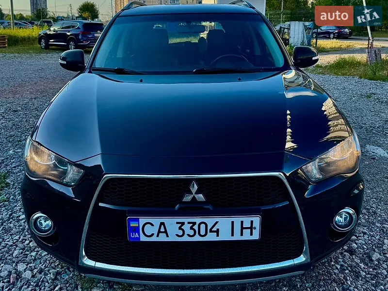 Mitsubishi Outlander