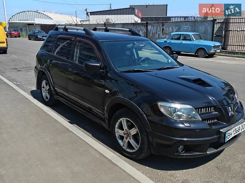 Mitsubishi Outlander
