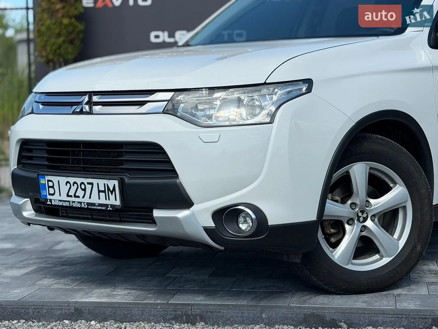 2014 Mitsubishi Outlander - мініатюра 3