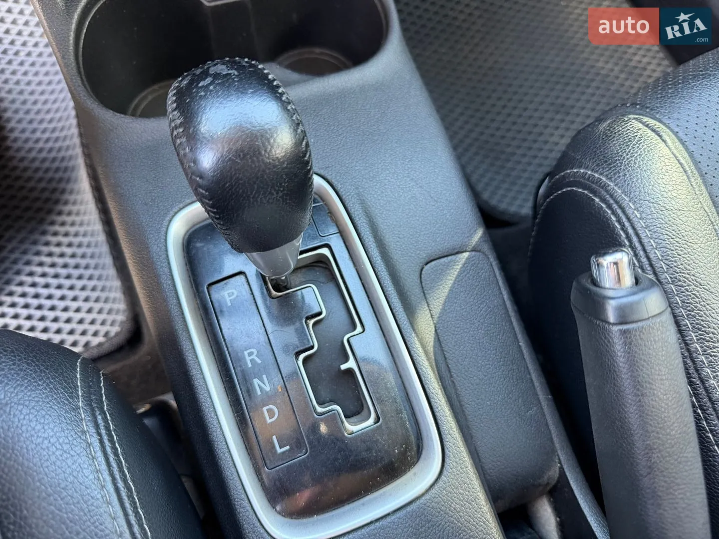2014 Mitsubishi Outlander - мініатюра 40