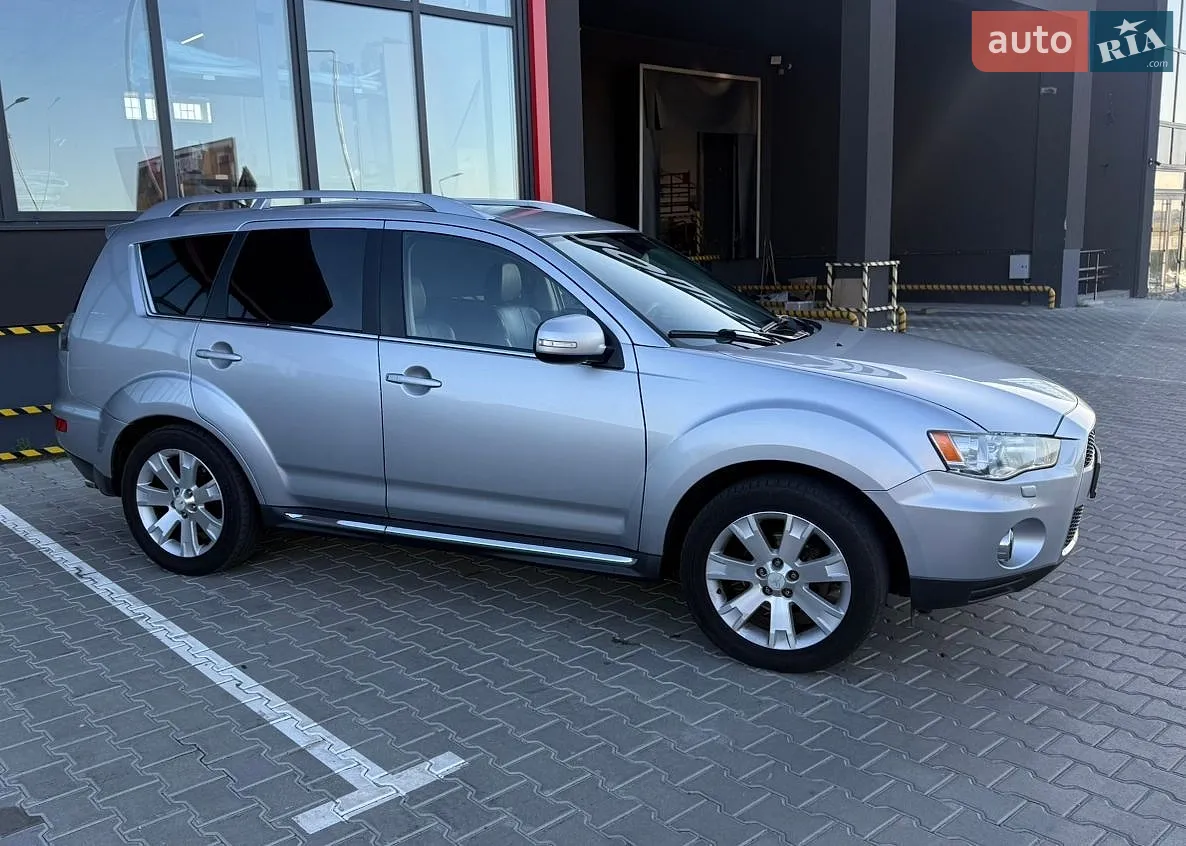 2010 Mitsubishi Outlander - мініатюра 4