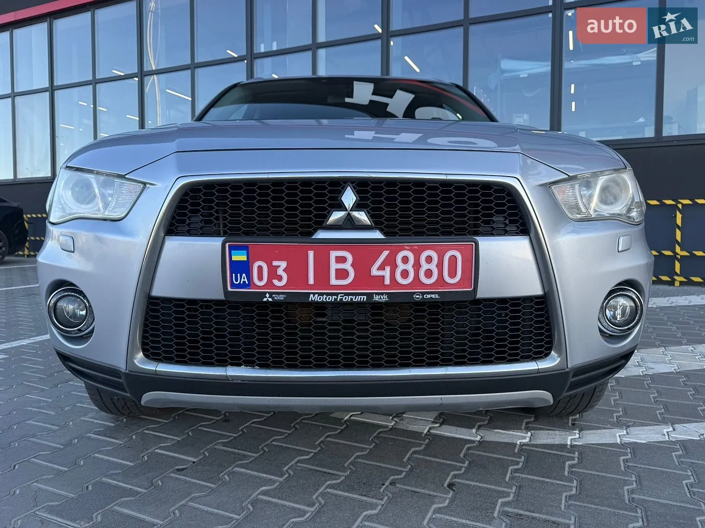 2010 Mitsubishi Outlander - мініатюра 18